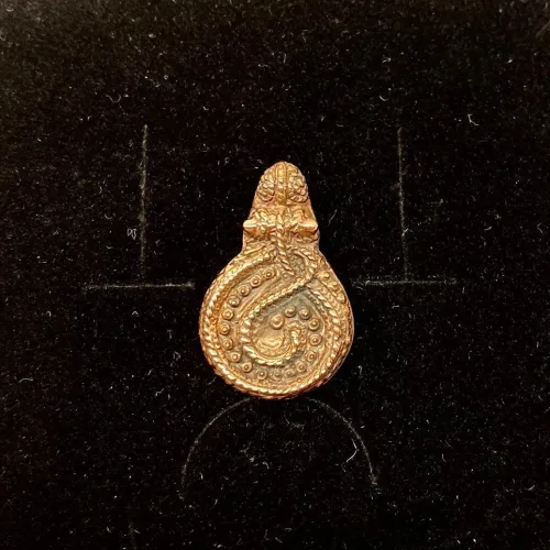 Vikingevedhæng i bronze - Slange Spiral lille, gørding, slangen fra, dansk, fund, vikingesmykker, evighed, spiral, original, ægte, danefæ, udgravninger, slange, hamskifte, forandringer, ny start, smykke, vikinger, biti, ribe