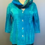 Batikbluse med Knapper 006 Bomuld Jersey - Gingko Turkis, blå, havfarver, cardigan, med knapper, blød, behagelig, økologisk, øko, bomuld, KBA, bæredygtig, miljørigtig, holdbar, tunika, jersey, sweatshirtstof, a-snit, a-form, store størrelser, bred bag, vidde, timeglas, biti, ribe, batik, batiktryk, håndtryk, specielt, farver, farverig, glade