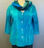 Batikbluse med Knapper 006 Bomuld Jersey - Gingko Turkis, blå, havfarver, cardigan, med knapper, blød, behagelig, økologisk, øko, bomuld, KBA, bæredygtig, miljørigtig, holdbar, tunika, jersey, sweatshirtstof, a-snit, a-form, store størrelser, bred bag, vidde, timeglas, biti, ribe, batik, batiktryk, håndtryk, specielt, farver, farverig, glade