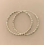 Creoler i sølv Ø 45 mm Hoops snoede lyse, runde, øreringe, ringe, ægte, sølv, nikkelfri, billige, flotte, kraftige, kvalitet, chunky, hoops, loops, hups, snoede, gave, gaveide, konfirmation, konfirmationsgave, smarte, moderne, cool, fine, flotte, biti, ribe, stine a, jane kønig, enamel, maanesten, danske, brands, mærker, smykker, sølv,