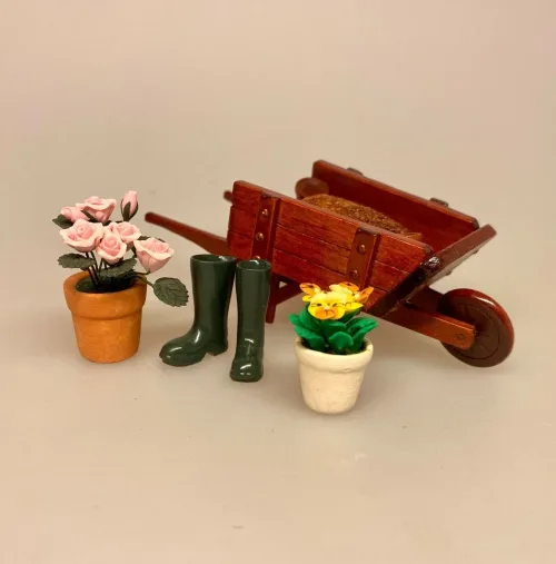 Miniature Gummistøvler Grønne, gummistøvler, gummi, røjsere, wellingtons, havearbejde, fisketur, gartner, sangskjuler, symbolsk gave, gavekort, pengegave, konfirmation, uddannet, færdig, miniaturer, påske, i , sætterkassen, dukkehuset, 1:12, biti, ribe