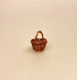 Miniature Kurv Lille Rund Brun, mini, kurv, påske, påskepynt, 1:12, miniaturer, miniature, dukkehuset, sætterkassen, sættekasse, sangskjuler, ting til, dukkehusting, dukkehustilbehør, tilbehør, nisser, nissebo, miniting, påske i, personlig, symbolsk, gave, påskeharen, påsken 2022, sjov, dekoration, biti, ribe, æggekurv, påskeæg, æggejagt,