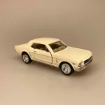 Modelbil Ford Mustang - Creme, flødefarvet, general motors, henry ford, sort, mustang, amerikaner, bil, biler, modelbiler, olds mobile, old car, træf, old school, gave, gaveide, original, licens, ægte, kopi, model, kvalitet, samlere, samleobjekt, krekort, symbolsk, tillykke, 18 år, ny, flot, lækker, biti, ribe,