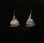 Ørehængere i sølv - Valknut Åben, magisk, tegn, symbol, trekanter, fletværk, vikingesmykker, museumssmykker, kopi, fund, ægte, original, vikingeøreringe, sølv, smykker, nordiske, guder, mytologi, amuletter, lykke, specielle, kvalitet, særlige, flotte,