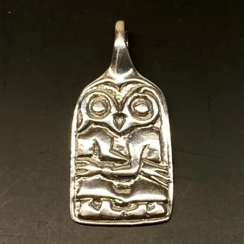 Vedhæng i Sølv - Elskende Par, kærlighed, jernalder, dansk, fund, danske, gamle, motiv, amulet, museumssmykker, sølv, ægte, kopi, original, biti, ribe, freja, kæreste, bryllup, forlovelse,