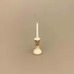 Miniature Lysestage Porcelæn med Lys, lysestage, dukkehuspynt, Miniature, lysestage, kammerstage, stage, julelys, julelysestage, julestage, Miniature Tændstikæske, dukkehus, dukkehusting, ting til dukkethuset, miniature, miniaturer, sættekasse, sætterkasse, sættekasseting, nisseting, nissetilbehør, mini, småt, 1:12, jul, nissehuset, nissedør, til nisserne, biti,ribe