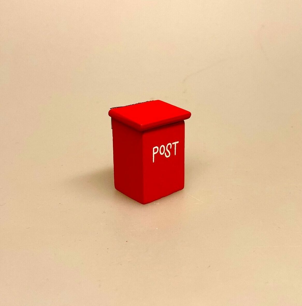 Mobilisere luft Bibliografi Miniature Postkasse Rød