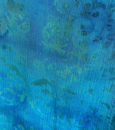 Tunika Model Puri - Krusninger Turkis, lys, vandblå, lyseblå, tunika, lang, slank, indsnit, klædelig, smart, crincle, holdbar, kvalitet, lækker, natur, bomuld, biti, ribe, batik, tryk, farve