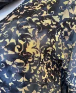 Batik Bluse - Top Adam Sort Gylden, sort, eksklusiv, lækker, luksuriøs, crepe, de-chine, silke, let, blød, smuk, elegant, diskret, dæmpet, mønster, tryk, gylden, beige, halvlange, 3/4, ærmer, dyb, hals, rund, indsnit, løs, klædelig, biti, ribe, fest, bluse