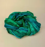 Twistet Silketørklæde 90101 Mørkegrønne Farver, knaldgrøn, klargrøn, grønne, toner, nuancer, farver, silketørklæde, kvalitet, lækkert, stort, bløst, smukt, eksklusivt, gave, gaveide, dame, elegant, flot, sporty, pongee, ægte, ren, silke, tvistet, koloreret, biti, ribe