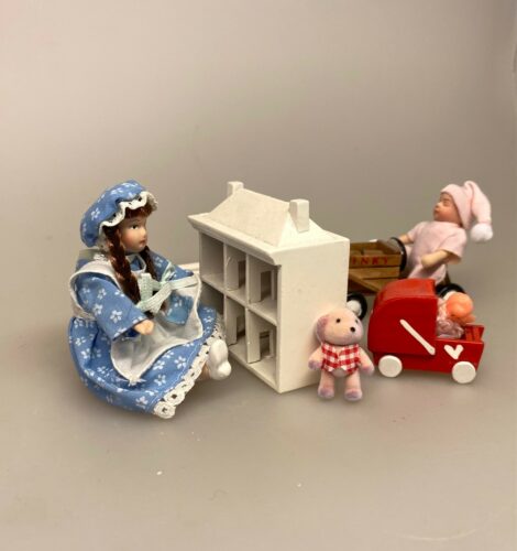 Kun én af hver - Miniature Dukkehus, legetøj, dukkebørn, dukkehus, miniature, 1:12, leg,