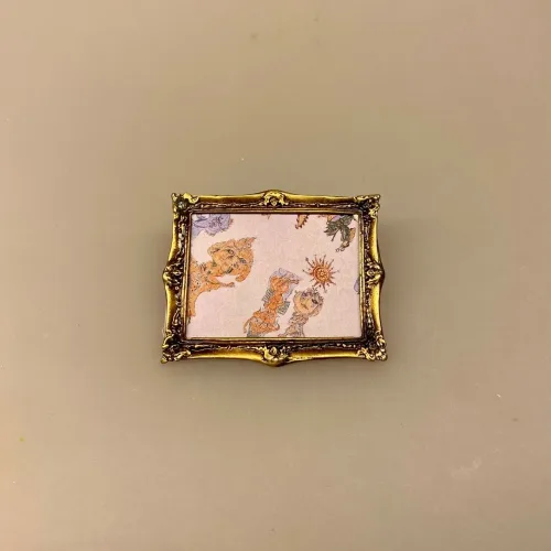 Miniature Billederamme Guld, guldramme, ramme, indramning, maleri, kunst, i glas og ramme, maler, kunstmaler, dukkehusting, dukkehus, tilbehør, ting til, indretning, dukkestue, nisser, sætterkasse, sangskjuler, personlig, sjov, gaveide, gave, symbolsk, miniaturer, miniature, fotoramme, lille, bitte, mini, biti, ribe, 1:12