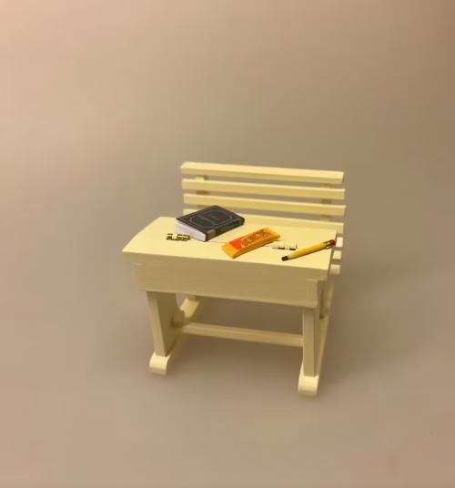 Miniature Skolepult Creme, Miniature KEX i Pakke, 7452, kiks, mellemmåltid, snack, slik, 1:12, miniature, sjov, dukkehus, ting, tilbehør, nisse, nissedør, nissemad, nissetilbehør, sættekasse, sætterkasse, sangskjuler, personlig, symbolsk, dukkehusting, dukkehustilbehør, mini, flot, fint, biti, ribe,