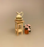 Miniature Piedestal Natur, opsats, bord, lampebord, umalet, ubehandlet, natur, lille, blomsterbord, 1:12, dukkehus, møbler, tilbehør, interiør, nisse, nisser, nissedør, indretning, biti, ribe, miniature, miniaturer,