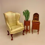 Miniature Radio Stor, matador, her er london, transistor, transistorradio, ghettoblaster, walkman, boom box, musik, fest, sangskjuler, dukkehus, tilbehør, ting til, sættekasse, amagerhylde, kaminhylden, nisser, nisse, tilbehør, ting, dukkehusting, sjov, symbolsk, gave, ide, klasssisk, opera, sanger, musiker, festival, billetter, koncert, 1:12, biti, ribe, birgitte frigast, konservatoriet, uddannet,