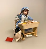 Miniature Rygsæk, Miniature Skolepult Natur, skole, skolebord, skolepult, skrivepult, dukkehus, skolemøbel, skolebænk, lærer, seminarie, uddannet, færdig, job, ansat, jubilæum, sangskjuler, symbolsk, gave, gaveide, sjov, fin, miniaturer, færdiguddannet, eksamen, 1:12, nisser, nisseb, nissedør, nissetilbehør, biti, ribe, nisseskole,