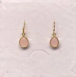 Forgyldte Ørenringe med glatte dråber - Rosakvarts, dråber, dråbeformede, lyserøde, lyserød, rosa, sten, ørehængere, øreringe, hænge, feminine, søde, elegante, biti, ribe, susanne friis bjørner, sfb, dansk, design, maanesten, enamel, cph, frk. lisberg, stine a