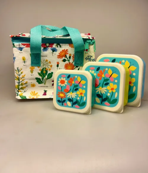 Frokost Pose - Termopose med Vilde Blomster, wild flowers, rex, london, 29242, vilde, blomstereng, bio, biodiversitet, grøftekant, insekter, madpakke, skovtur, skole, børnehave, vuggestue, frugt, pose, køletaske, køler, picnic, picknick, ud i det blå, på tur, medbragt, mad, frokost, pause, job, arbejde, back to school, biti, ribe, sød, fin, praktisk,