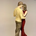 More than words figur - Happy Rød, anniversary, årsdag, sølvbryllup, kobberbryllup, bryllupsdag, forlovelse, kærlighed, elsker dig, valentines day, bryllup, bryllupsgave, morgengave, brud, gom, guldbryllup, biti, ribe, figur, modelleret, kunst, håndlavet, personlig gave, keramik,