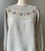 Harley of Scotland - Færø Pullover Pastelmix, lysegrå, perlegrå, grå, pastelfarvet, pastelfarver, perlemorsfarver, sart, lys, neutral, stilig, stilet, diskret, yndig, novel, klassisk, moderne, islændrer, sara lund, islandsk, skotsk, færømønster, færø, mønsterstrik, pullover, sweater, damestrik, overgangs, let, lun, smart, behagelig, ren uld, ulden, pigestrik, norsk, skostk, biti, ribe, vadehavet, lambswool, lammeuld, kradser ikke,