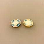 Miniature 2 x Tallerkener Porcelæn Ø 17 mm, desserttallekener, kagetallerkener, service, til, dukkehus, 1:12, porcelæn, tallerken, middagstallerken, nisser, dukkehusting, dukkehustilbehør, nissedør, nissehus, miniaturer, mini, cafe, restaurant, symbolsk, gave, gavekort, pengegave, oplevelser, gourmet, gourmand, livsnyder, sangskjuler, kok, tjener, biti, ribe