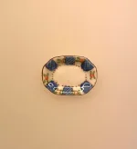 Miniature Aflangt Fad Porcelæn Lille, fad, vægpynt, vægtallerken, platte, frokost, frokosttallerken, service, til, dukkehus, 1:12, porcelæn, tallerken, middagstallerken, nisser, dukkehusting, dukkehustilbehør, nissedør, nissehus, miniaturer, mini, cafe, restaurant, symbolsk, gave, gavekort, pengegave, oplevelser, gourmet, gourmand, livsnyder, sangskjuler, kok, tjener, biti, ribe