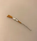 Miniature Gevær med Lang Kolbe, jagt, trofæ, jagttrofæ, gevær, bøsse, haglbøsse, haglgevær, dukkehus, sangskjuler, storvildt, storvildtsjæger, skovhugger, i skoven, miniaturer, dukkehustilbehør, sættrekasse, symbolsk, gave, gaveide, biti, ribe