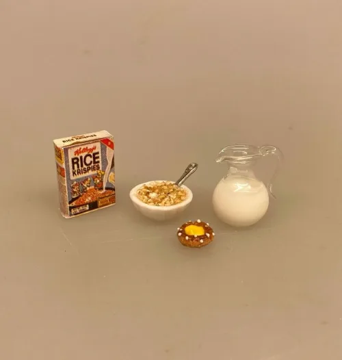 Miniature Morgenmad Rice Krispies, mælk, kande, morgenmad, med mælk, kellogs, corn flakes, rice, popris, cereals, 1:12, dukkehus, dukkehusting, dukkehustilbehør, ting til, tilbehør, nisser, nissedør, nissebo, nissetilbehør, miniature, miniaturer, sættekasse, sætterkasse, sangskjuler, symbolsk, gave, gaveide, brunch, gavekort, biti, ribe