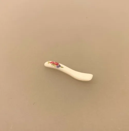 Miniature Serverings Bestik Porcelæn Blomst, smørekniv, ske, opøser, palet, paletkniv, pallet, spatel, servering, miniature, miniaturer, 1:12, dukkehus, tilbehør, ting, biti, ribe