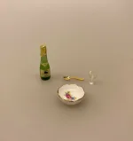 Miniature Skål Porcelæn Blomst Ø 20 mm, mini, skål, dyb, tallerken, service, porcelæn, roser, blomster, suppeskål, dukkehus, dukkehustilbehør, ting til, tilbehør, miniature, nisser, nisse, nissedør, nissebo, dukkehusting, 1:12, biti, ribe, sangskjuler, symbolsk, gave, gaveide, tale, tjener, bord, borddækning,