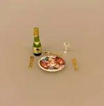 Miniature Tallerken Kinesisk Porcelæn, guld, orientalsk, elegant, miniaturer, porcelæn, tallerken, vægtallerken, platte, dukkehus, dukkehustilbehør, dukkehusting, service, herskab, tjenestefolk, upstairs, downstairs, herskabelig, ting til, tilbehør, 1:12, titanias, pallads, slot, biti, ribe, nisser, nissedør