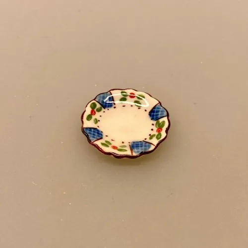 Miniature Tallerken Porcelæn Ø 25 mm Blå, service, til, dukkehus, 1:12, porcelæn, tallerken, middagstallerken, nisser, dukkehusting, dukkehustilbehør, nissedør, nissehus, miniaturer, mini, cafe, restaurant, symbolsk, gave, gavekort, pengegave, oplevelser, gourmet, gourmand, livsnyder, sangskjuler, kok, tjener, biti, ribe