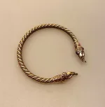 Armbånd Bronze med Midgårdsormen Snoet, slange, evigheden, uendelig, infinity, fabeldyr, bronze, kobber, gyldent, armring, snoet, hoveder, bukke, aser, asatro, nordisk, mytologi, tro, museumssmykker, kopi, smykker, bronzearmbånd, bronzesmykker, fund, udgravninger, til mænd, herrer,