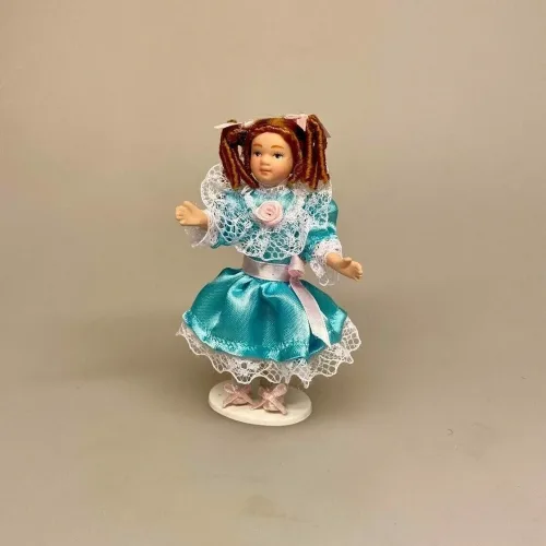 dukke, pige, lille, dukkehusdukke, 1:12, dukkehusdukker, til, ting, tilbehør, miniature, sangskjuler, sjov, fin, prinsesse, yndig, porcelænsdukke, biti, ribe, dukkehustilbehør, dukkehusting, dukketing, dukker, Dukke Pige Helena i Turkis Kjole, alice, slangekrøller, hundehvalp, porcelænsdyr, porcelænshunde