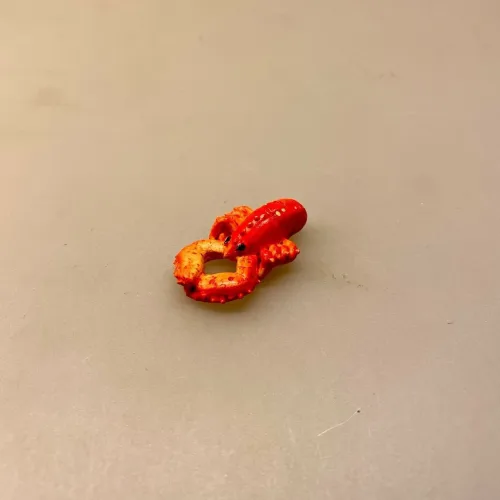 Miniature Hummer, skaldyr, fisk, fiskestang, fisketur, krabbe, krebs, lystfisker, fiskeri, symbolsk, gave, gaveide, gavekort, fisketegn, fange fisk, miniaturer, små, sjovt, 1:12, dukkehus, strand, strandtema,