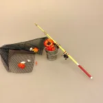 Miniature Hummer, skaldyr, fisk, fiskestang, fisketur, krabbe, krebs, lystfisker, fiskeri, symbolsk, gave, gaveide, gavekort, fisketegn, fange fisk, miniaturer, små, sjovt, 1:12, dukkehus, strand, strandtema,