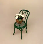 Miniature Kurv med Margueritter, blomster, forårsblomster, have, havearbejde, haveliv, sommerblomster, drivhus, haveredskaber, dukkehus, orangeri, symbolsk, gave, miniaturer, 1:12, sangskjuler, nisser, håndlavet, miniblomster, tilbehør, ting til, nisser, biti, ribe, dukkehusting, dukkehustilbehør