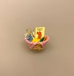 Miniature Kurv med Sytøj, sykurv, syæske, håndarbejde, krea, håndgerning, syning, syerske, DIY, syerske, skrædder, 1:12, ting til, nisser, dukkehus, tilbehør, nissedør, nissehus, dukkehus, dukkehustilbehør, sangskjuler, symbolslk, gave, biti, ribe