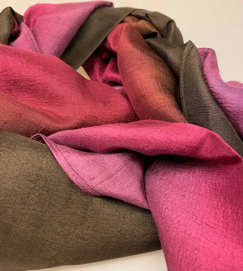 Blød Thaisilke Tørklæde XL - Lyng Fuchsia Chokoladebrun, mørkebrun, lynglilla, vinrød, lilla, 2073-43, flot, lækkert, stola, sjal, tørklæde, stort, langt, blødt, eksklusivt, elegant, luksus, kvalitet, silke, ren, ægte, thaisilke, festligt, smart, gave, gaveide, over skuldrene, julegave, biti, ribe