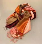 Blød Thaisilke Tørklæde XL - Vinrød Nougat Gammelrosa, 2073, fv. 36, vinrød, bordeaux, nougat, sand, ferskenfarvet, rosa, varme farver, bærfarver, forår,flot, lækkert, stola, sjal, tørklæde, stort, langt, blødt, eksklusivt, elegant, luksus, kvalitet, silke, ren, ægte, thaisilke, festligt, smart, gave, gaveide, over skuldrene, julegave, biti, ribe
