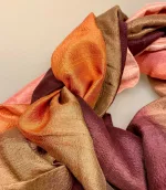 Blød Thaisilke Tørklæde XL - Vinrød Nougat Gammelrosa, 2073, fv. 36, vinrød, bordeaux, nougat, sand, ferskenfarvet, rosa, varme farver, bærfarver, forår,flot, lækkert, stola, sjal, tørklæde, stort, langt, blødt, eksklusivt, elegant, luksus, kvalitet, silke, ren, ægte, thaisilke, festligt, smart, gave, gaveide, over skuldrene, julegave, biti, ribe