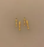 Miniature Bestik - Kniv & Gaffel i Guld til 2, bestik, gaffeltøj, kniv og gaffel, elegant, adeligt, kongeligt, ske, gaffel, kniv, bestik, knive, skeer, gafler, service, dukkehus, ting, til, tilbehør, nisser, nissebo, nissehus, nissedør, julekalender, miniature, dukkehusting, dukkehustilbehør, 1:12, sætterkasse, sættekasse, biti, ribe, dukkestue