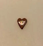 Miniature Honninghjerte med Engel, engle, glansbillede, honningkage med engel, honningkagehjerte, hjerte, af honning, honningkage, kagemand, glansbillede, julebag, julekage, 1:12, mini, mad, kager, bager, dukkehus, dukkehuset, tilbehør, ting, miniature, nisser, nisse, nissedør, nissehus, nissebo, juleting, små, flytter ind, jul i, biti, ribe, den store bagedyst, konditor, biti,