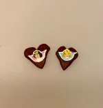 Miniature Honninghjerte med Engel, engle, glansbillede, honningkage med engel, honningkagehjerte, hjerte, af honning, honningkage, kagemand, glansbillede, julebag, julekage, 1:12, mini, mad, kager, bager, dukkehus, dukkehuset, tilbehør, ting, miniature, nisser, nisse, nissedør, nissehus, nissebo, juleting, små, flytter ind, jul i, biti, ribe, den store bagedyst, konditor, biti,