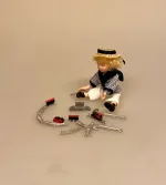 Miniature Legetøjs Togbane, legetøj, legetøjstog, jernbane, togvogne, model, togbane, samler, 1:12, dukkehus, dukkehusting, dukkehustilbehør, børneværelset, mini, sjov, nisser, ting til, tilbehør, julemandens værksted, jul i, nissedør, nissetilbehør, nissehus, sangskjuler, legetøjsbutik, legetøjsland, miniature, biti, ribe, merklin,