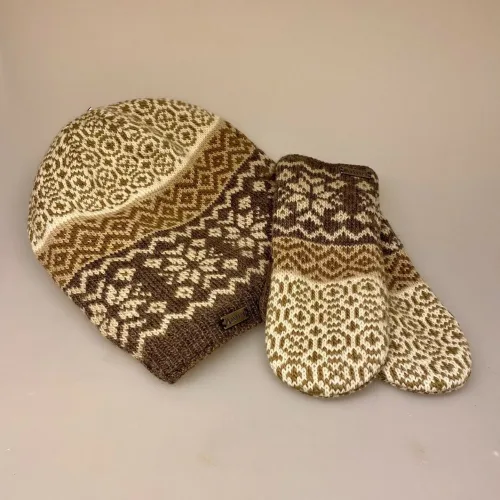 Strikkede Luffer Uld med Foer - Beige Brun, Beanie Hue i Uld med Fleecefoer - Beige Brun, hue, uldhue, hat, strikket, håndstrikket, ren uld, blød, merino, uldhat, ulden, beanie, hipster, hipsterhue, grøn, blå, havfarver, blågrøn, turkis, varm, sporty, smart, til piger, til damer, damehue, strik, uldstrik, mønster, smart, tilbehør, vinter, gave, gaveide, julegave, biti, ribe