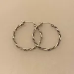 Creoler i Sølv Ø 30 mm Kraftig med Snoninger, store, kraftige, chunky, klassiske, elegante, cool, lækre, god, kvalitet, snoede, flettede, mønster, flotte, specielle, ren, ægte, sterling, sølv, 925, nikkelfri, billige, særlige, allergivenlige, runde, øreringe, til, mænd, piger, gave, gaveide, stilige, elegante, cool, biti, ribe,