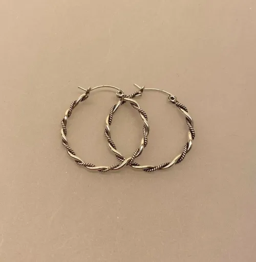 Creoler i Sølv Ø 30 mm Kraftig med Snoninger, store, kraftige, chunky, klassiske, elegante, cool, lækre, god, kvalitet, snoede, flettede, mønster, flotte, specielle, ren, ægte, sterling, sølv, 925, nikkelfri, billige, særlige, allergivenlige, runde, øreringe, til, mænd, piger, gave, gaveide, stilige, elegante, cool, biti, ribe,