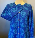 Alpaka Cardigan - Maria med Rund Hals Kongeblå, cobolt, kobolt, nivea, klar, royal, blue, blå, jaquard, alpaca, lama, uld, lækker, bedste, kvalitet, babyalpaka, cashmere, jaquardstrikket, strikjakke, elegant, let, varm, særlig, smuk, flot, sporty, damestrik, gave, figur, timeglas, klædelig, design, biti, ribe