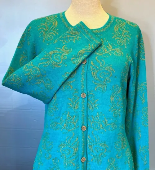 Alpaka Cardigan - Maria med Rund Hals Smaragdgrøn, turkis, alpaca, lama, uld, lækker, bedste, kvalitet, babyalpaka, cashmere, jaquardstrikket, strikjakke, elegant, let, varm, særlig, smuk, flot, sporty, damestrik, gave, figur, timeglas, klædelig, design, biti, ribe